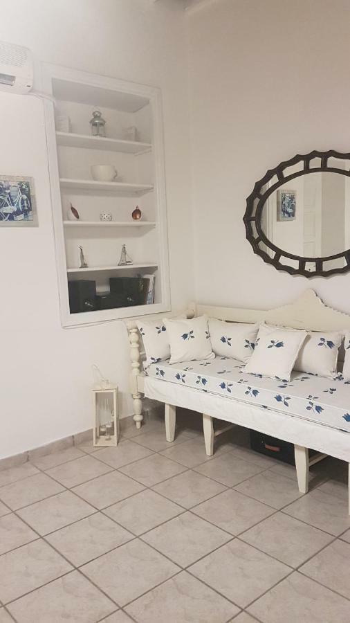 Gala Home Traditional House Galanado Екстериор снимка